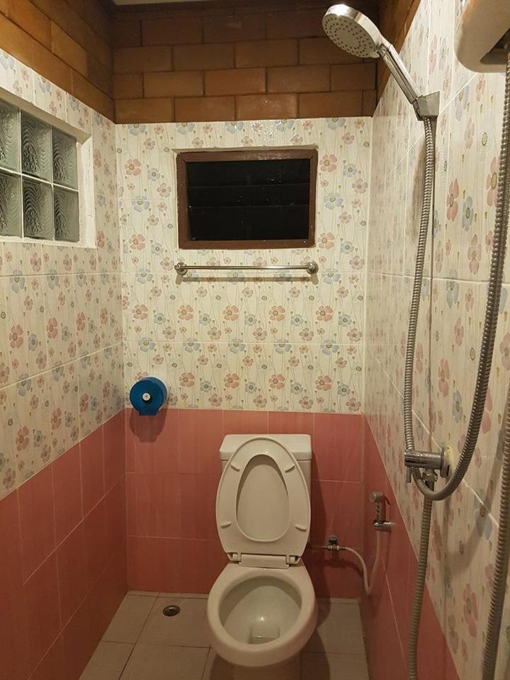 פראצ'ין בורי Hug Home Resort מראה חיצוני תמונה